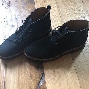 Clark’s Glick Willa Chukka Boot in Black Nubuck